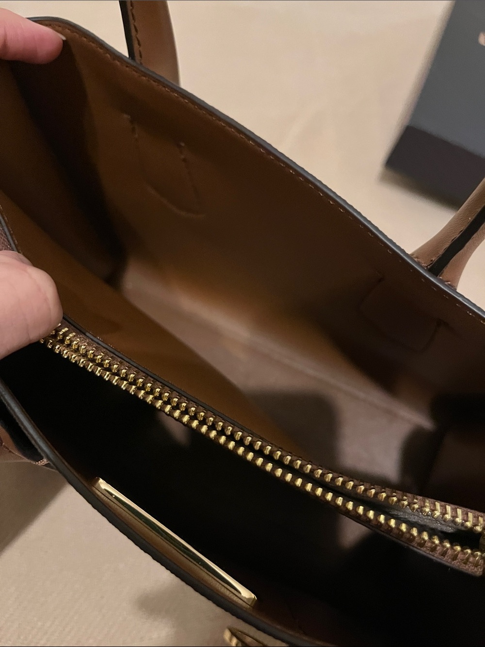 Michael Kors Brown Logo Satchel with Cream Logo Strap - Picture 5 of 7